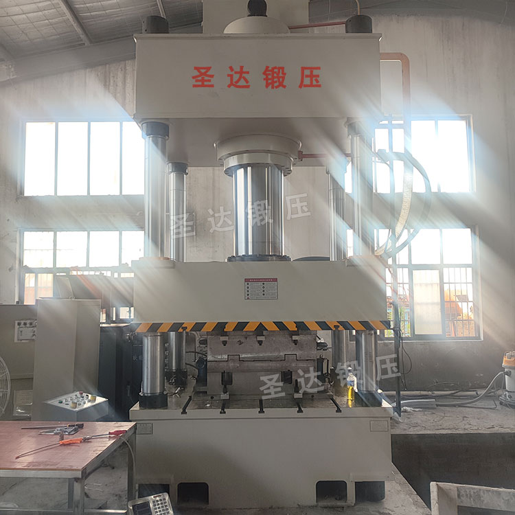 630噸石英石水槽成型液壓機 630噸石英石水槽成型液壓機