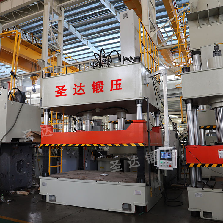 200噸三梁四柱液壓機(jī) 200噸三梁四柱液壓機(jī)